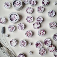 Set - 10x Handgegossene Teelichter Aus Kokoswachs -Lavendel, Rose Oder Kornblume Sojawachskerze Kerze Lavendelkerze von betonbalkon