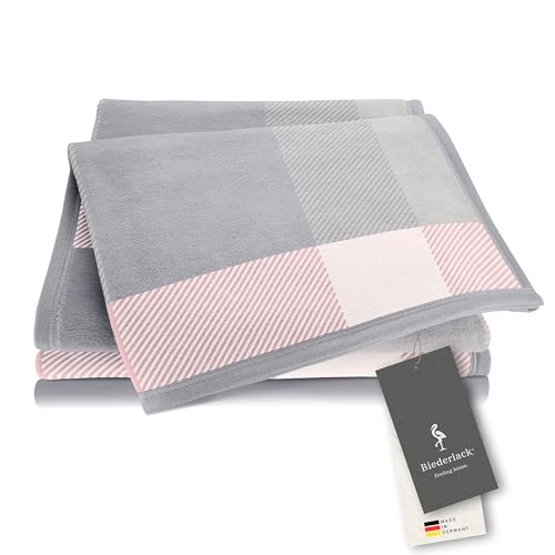 biederlack® Kuscheldecke aus Baumwolle und Polyacryl I Made in Germany I Öko-Tex Zertifiziert I weiche Wohndecke Check rosa-grau kariert I leichte Couch-Decke I Sofa-Decke in 150x200 cm von biederlack