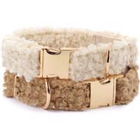 Kuscheliges Hundehalsband in Lammfell-Look Aus Baumwollband Mit Weichem Teddy-Plüsch Cremeweiß/Braun Und Metallschnalle Gold/Bronze Kuscheliges Hundehalsband in Lammfell-Look Aus Baumwollband Mit Weichem Teddy-Plüsch Cremeweiß/Braun Und Metallschnalle Gold/Bronze von birchfox