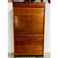 Riesiger Vintage Rollladenschrank von blackpeacockvintage