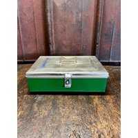 Vintage Geldkasette Vintage Geldkasette von blackpeacockvintage