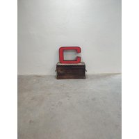 Vintage Leuchtbuchstabe C von blackpeacockvintage