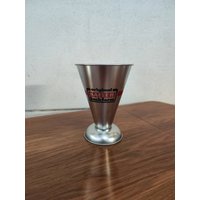 Vintage Messbecher von blackpeacockvintage