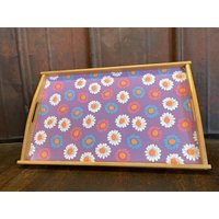 Vintage Tablett Mit Floralen Mustern Vintage Tablett Mit Floralen Mustern von blackpeacockvintage