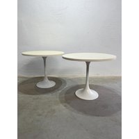 Vintage Tulip Beistelltisch von blackpeacockvintage