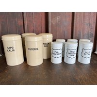 xxl Vintage Salbengefäße Aus Einer Ehemaligen Apotheke von blackpeacockvintage