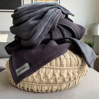 Kuscheldecke Vulkangrau/ Stahlgrau "Vollkommen" - 145 X 210 cm I Mit Personalisierung Sofadecke Geschenk Einrichtung Wohndecke von blanketino