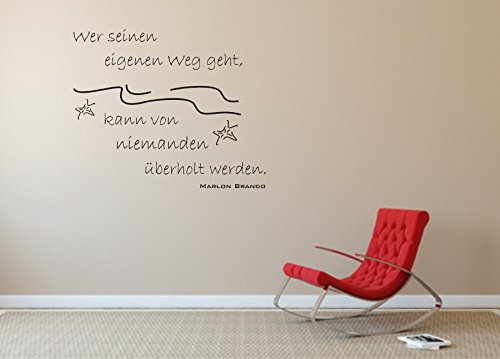 Wandtattoo, Spruch, "Wer seinen eigenen Weg geht, kann von niemanden überholt werden.", Marlon Brando, MARLON Brando, verschiedene Größen und Farben zur Auswahl (M071 Grau, 750 mm x 600 mm) von blattwerk-design