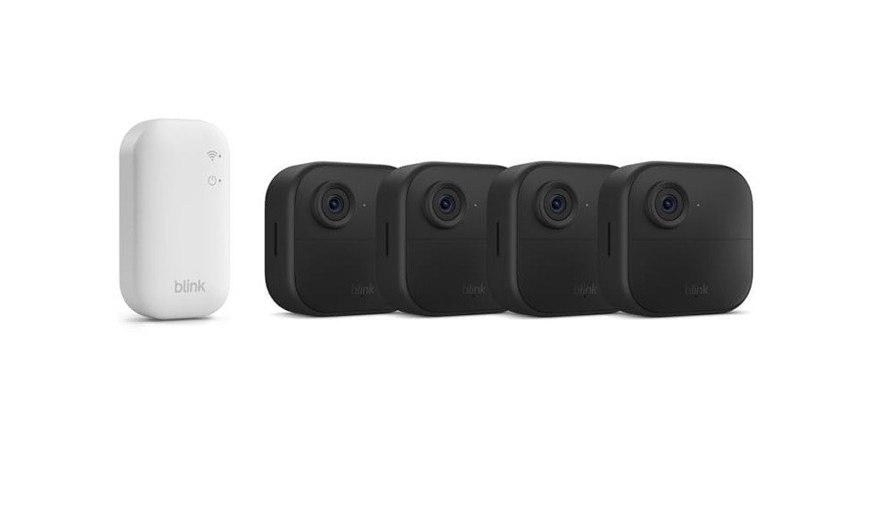 blink Überwachungskamera Kamera Outdoor 4 Sicherheitskamera 4-Kamera-System Überwachungskamera (Außenbereich, Innenbereich, Set, inkl. Sync Modul Core, integriertes Mikrofon) von blink