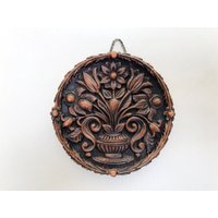 Vintage Blumenrelief, Wanddeko Aus Wachs von blissystyle