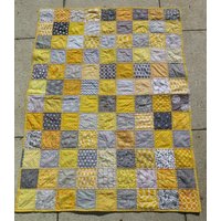Unisex Baby Quilt in Grau Und Gelb, Baby-Dusche Vorhanden, Baby-Geburtstagsgeschenk Bereit Zu Versenden Unisex Baby Quilt in Grau Und Gelb, Baby-Dusche Vorhanden, Baby-Geburtstagsgeschenk Bereit Zu Versenden von bluesquarequilting