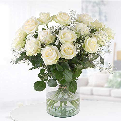 Rosenstrauß XXL - 20 Weiße Rosen mit Schleierkraut - Premium-Rosen (60cm) - 7-Tage-Frischegarantie, handgebunden von blumenshop.de