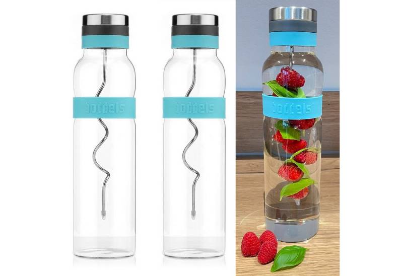 boddels Karaffe 2er Set Glaskaraffen mit Deckel boddels SUND 1,1 Liter, (Höhe 30,5 cm, Durchmesser 8 cm, tropfsicher, Spülmaschinen geeignet, Kalte und Heiße Getränke), TÜRKIS, Deckel mit Dichtungsring, Saftkaraffe, Fruchtspieß abnehmbar von boddels