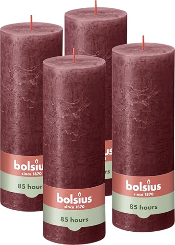 Bolsius Rustik Stumpenkerzen - Bordeauxrot - 4 Stück - 19 x 7 cm - Länge Brenndauer 85 Stunden - Unparfümierte - Natürliches Pflanzenwachs - Ohne Palmöl von bolsius