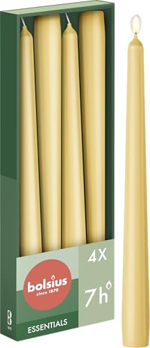Bolsius Glatte Spitzkerzen - Beige - Set 4 Stück im Karton - Dekorative Haushaltkerzen - Brenndauer 7 Stunden - Unparfümierte - Natürliches Pflanzenwachts - Ohne Palmöl - 24,5 cm Bolsius Glatte Spitzkerzen - Beige - Set 4 Stück im Karton - Dekorative Haushaltkerzen - Brenndauer 7 Stunden - Unparfümierte - Natürliches Pflanzenwachts - Ohne Palmöl - 24,5 cm von bolsius