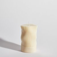 Gewellte Stumpenkerze von boujiehome