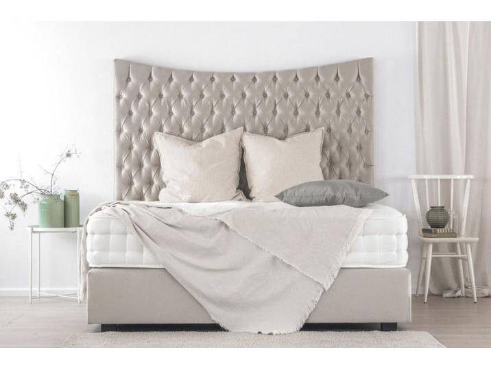 Boxspringbett PRESTIGE 220x200 cm - verschiedene Farben und Bezüge verfügbar - mit Matratze - mit Chesterfield-Steppung am Kopfteil von boxspringliebe