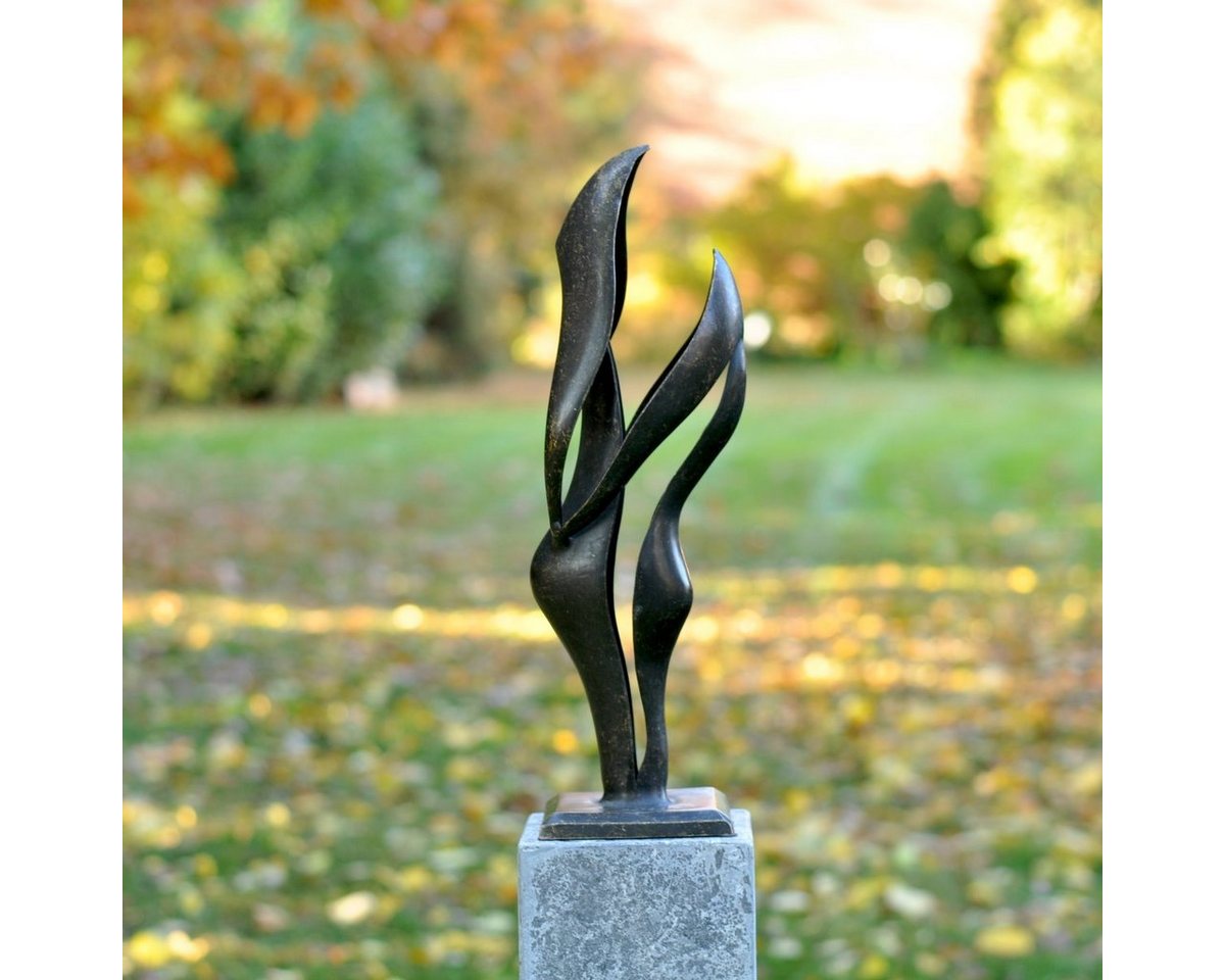 bronZartes Gartenfigur Bronzeskulptur Abstraktes Liebespaar Harmonie", klein" von bronZartes