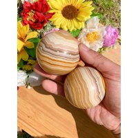 Banded Calcite Sphere - 6cm Orange & Yellow Crystal Ball, Polished For Healing Meditation, Perfect Home Decor Gift With Stand von brosscrystal
