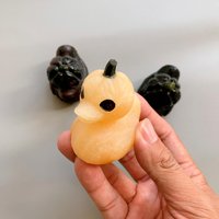 Black Obsidian Duck With Orange Calcite & Garnet - Hand-Carved Crystal Sculpture, Standing Healing Decor & Unique Gift Christmas Gift Black Obsidian Duck With Orange Calcite & Garnet - Hand-Carved Crystal Sculpture, Standing Healing Decor & Unique Gift Christmas Gift von brosscrystal