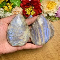 Moonstone With Sunstone Free Form, Blue Flash Belomorite Teardrop Flame, Polished Moonstone, Healing Crystal von brosscrystal