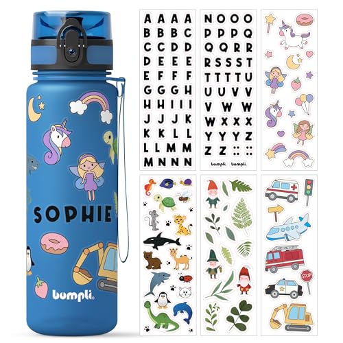 bumpli® Trinkflasche Kinder - 500ml - GRATIS Namensticker- Trinkflasche Kohlensäure geeignet, auslaufsicher - BPA-frei mit Fruchteinsatz - Ideal für Schule, Kindergarten, Sport (Blau) von bumpli