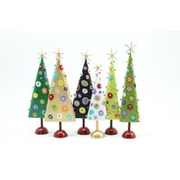 Oh Tannenbaum | Weihnachtsdeko Volkstümliche Kunst Weihnachten Weihnachtsbaum Figur Holz Handgemachter Weihnachtsbaum von bunnywithatoolbelt