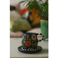 Heiße Kakaotasse, Kaffeetassen, Handgeschnitzte Tasse in Foxy Muster, Schwarze Und Weiße Griffe, Personalisierte Farben | Made To Order von byDomi