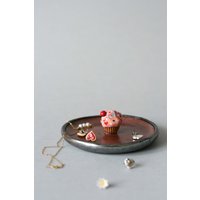 Ruheschale, Keramikschale Handmodelliert, Handgeschnitzt, Restschale Ringschale Mit Einem Cupcake von byDomi