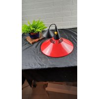 Vintage Memphis Milano Stil Hängelampe Pedant Rot 33 cm von byHenk