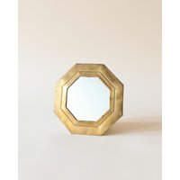 Sechseckiger Messingrahmen Wandspiegel Sechseckiger Messingrahmen Wandspiegel von cabinetthestore