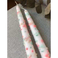 Gesprenkelte Kerze, Dip Dye Konfetti Handgefärbte Candle, Confetti Bunte Geschenk, Spitzkerzen von cajagoods