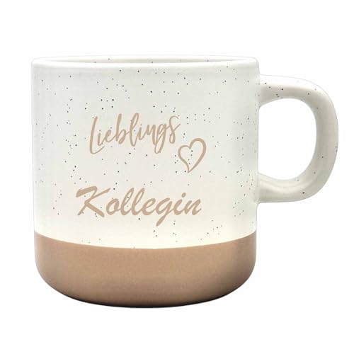 Steingut-Tasse 'LIEBLINGSKOLLEGIN' Keramik Kaffeetasse Teetasse I Spülmaschinenfest I Mikrowellenfest I 360 ml I Rustikales Design I Geschenk Steingut-Tasse 'LIEBLINGSKOLLEGIN' Keramik Kaffeetasse Teetasse I Spülmaschinenfest I Mikrowellenfest I 360 ml I Rustikales Design I Geschenk von camolo