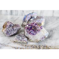 Aura Amethyst Cluster von caretuals