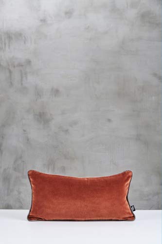 carla&marge Baumwoll-Samt-Kissen Daskia Terracotta in 50 x 25 mit Reißverschluss, einfarbig, modern, rechteckig, handgefertigt, gefüllt, Couch-Boden, für Zuhause, Wohnzimmer, Schlafzimmer, Sofa-Deko von carla&marge