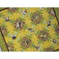 Perfect Pineapples Ananas Quilt Traditionelles Design Mit Modernen Stoffen Von Quilts Elena Sofort Lieferbar von carolinasquirrell