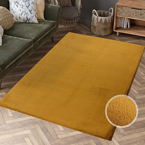 Hochflor Teppich Wohnzimmer - Einfarbig Amber, bernsteinfarbend - 80x150 cm - Super Soft Polyester, Samtig-Flauschiger Flor - Fell-Teppiche für Schlafzimmer, Esszimmer, Arbeitszimmer von carpet city