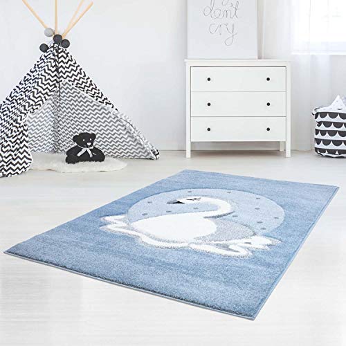 Kinderteppich Hochwertig Bueno mit Konturenschnitt, Glanzgarn mit Schwan-Muster in Blau für Kinderzimmer Größe 140/200 cm von carpet city