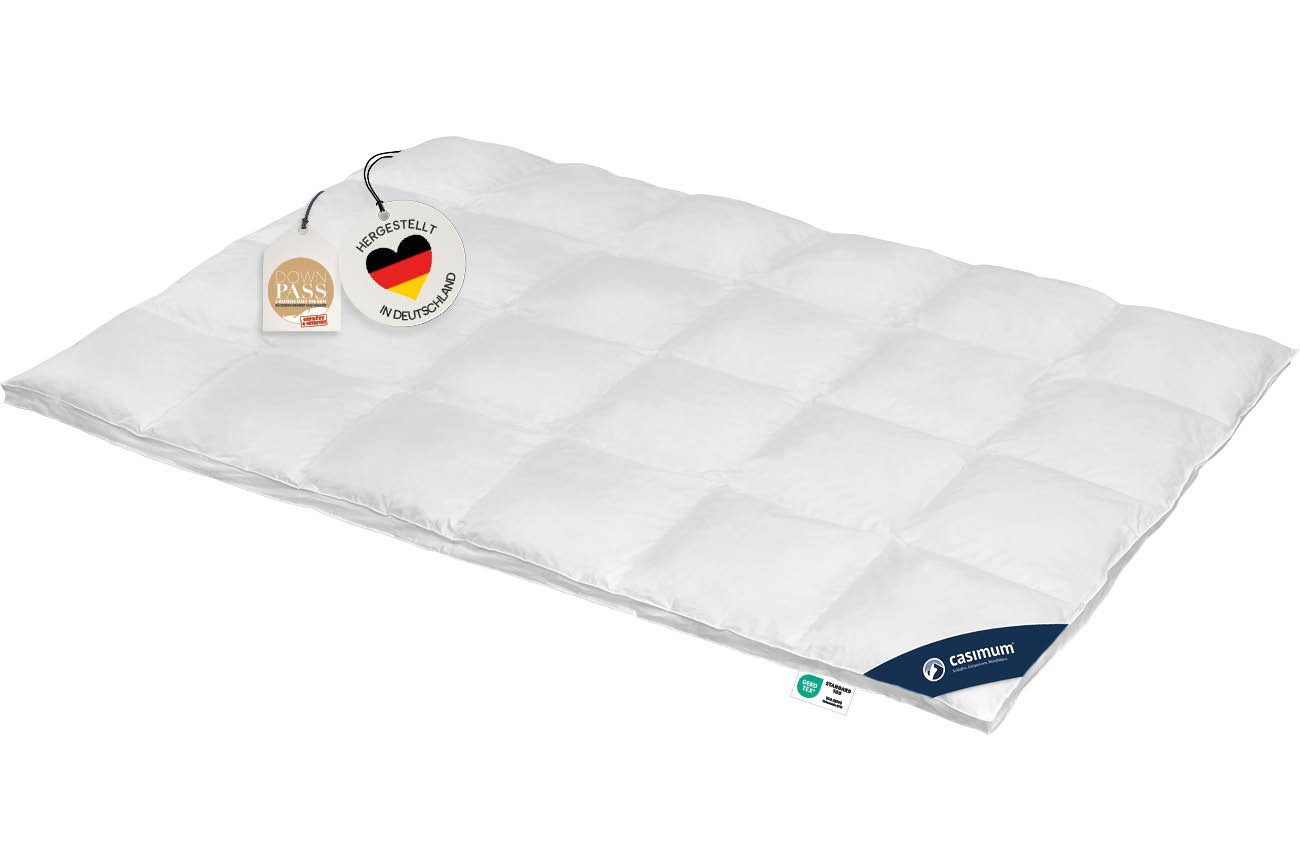 casimum Daunenbettdecke PREMIUM Decke für Sommer, Winter, Ganzjahr, hergestellt in Deutschland, Füllung: 90 % Daunen / 10 % Federn, Klasse 1, Downpass zertifiziert, Bezug: 100 % Baumwolle, Bettdecke 135x200cm, 155x220cm & weitere Größen, nachhaltig casimum Daunenbettdecke PREMIUM Decke für Sommer, Winter, Ganzjahr, hergestellt in Deutschland, Füllung: 90 % Daunen / 10 % Federn, Klasse 1, Downpass zertifiziert, Bezug: 100 % Baumwolle, Bettdecke 135x200cm, 155x220cm & weitere Größen, nachhaltig von casimum