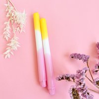 2 Dip Dye Kerzen Im Set Gelb Weiß Pink von celebrateandlive