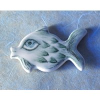 Sammlerstück Keramik Unikat Handgemacht Zeichnung Bleistift Fisch Magnet Unikat von ceramicOZ