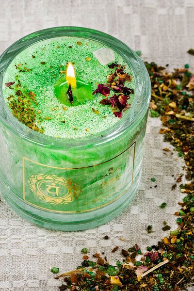 ZARYA Chakra–Duftkerze aus Bio-Stearin von ZARYA