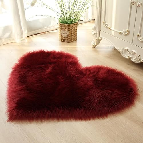 champracer Teppich Flauschig Herzform Teppich 40/50cm Kunstfell Schlafzimmer Teppich Wohnzimmer Teppich Warm Teppich Weich Moderner Stil Dekofell Sofa (Burgunderrot,50 * 65cm) von champracer