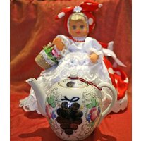 Vintage Porzellan Teekanne Mit Dame Aus Der Udssr, Ukraine 1980Er Jahre von cherryshopnew