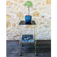 Mid-Century, Vintage, Messing Und Glas Beistelltisch Mit Ablage Zeitungsständer, Circa 60Er Jahre von ckomcakreations