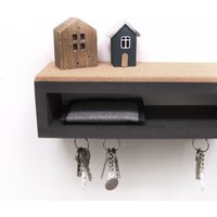 Ablage Für Den Eingangsbereich - 4 Größen Handgemachtes Wandregal Mit Haken Schlüssel Platz Portemonnaie Brille Handy Kleingeld Ablage Für Den Eingangsbereich - 4 Größen Handgemachtes Wandregal Mit Haken Schlüssel Platz Portemonnaie Brille Handy Kleingeld von clauspeter