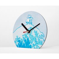 Tischuhr Mit Maritimen Motiv - Big Wave Blaue Welle Segelschiff Auf Hoher See Coole Deko Für Seeräuber Nichts Landratten von clauspeter