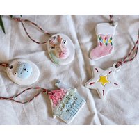 Handgemachter Weihnachtsschmuck/Handbemalte Ornamente Mit Wasserfarben Gemalt Handgemachtes Ornament Weihnachtsgeschenk Einweihungsgeschenk Stern von clayousomuch