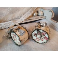 Weihnachtsschmuck Christbaumschmuck Trommel Im Vintage Look 2Er Set Cardboard Trommeln Duftend Mit Gewürzfüllung Adventsgewürz Handgefertigt Weihnachtsschmuck Christbaumschmuck Trommel Im Vintage Look 2Er Set Cardboard Trommeln Duftend Mit Gewürzfüllung Adventsgewürz Handgefertigt von coerdefleur