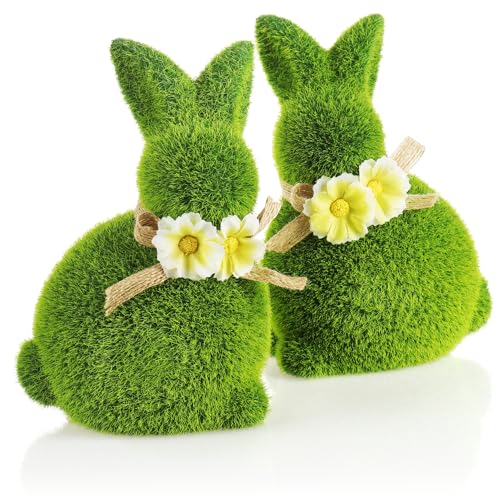 com-four® 2X Dekofigur - Osterhase mit Schleife und Blumen - grüne Hasenfigur aus Keramik - Dekofiguren für Frühling und Ostern - Hasenpaar mit Kunst-Gras überzogen - Osterdeko (2 x Hase-17 cm) von com-four